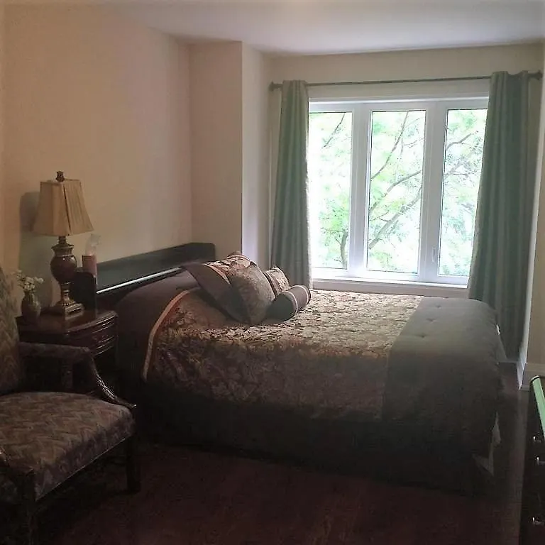 Gasthof Luxury Home - Upper Toronto Beaches