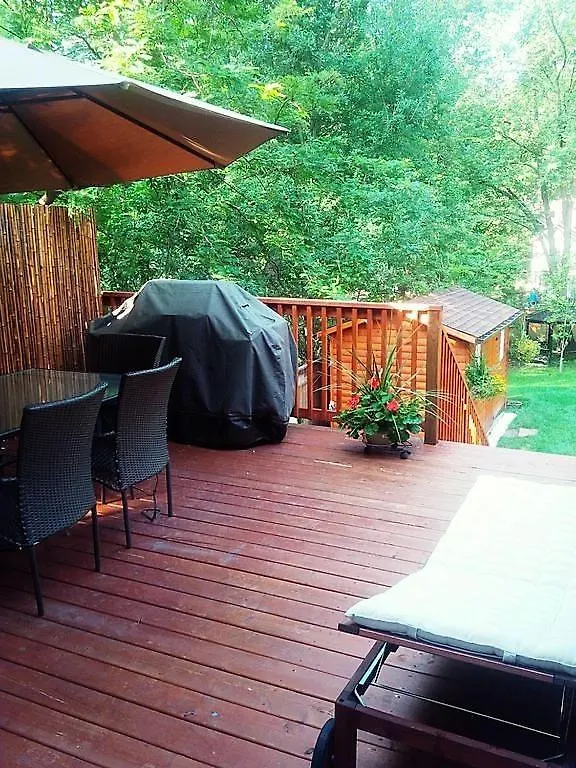 Luxury Home - Upper Toronto Beaches 4*,